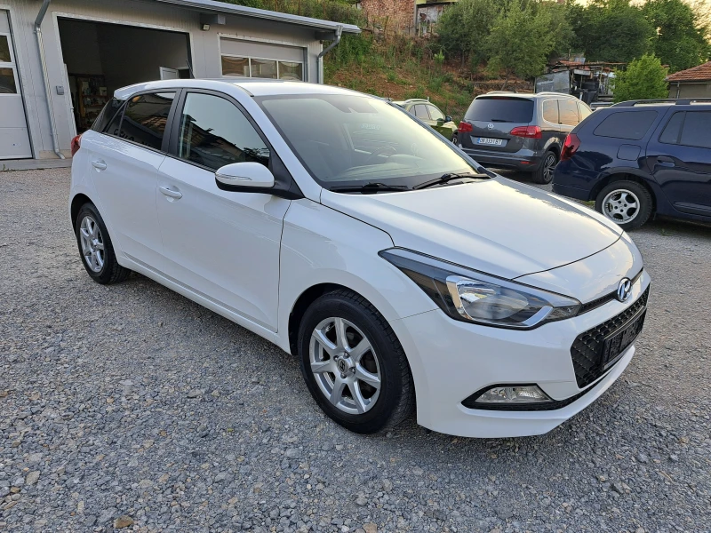 Hyundai I20 1.25i* КЛИМА* ТЕМПОМАТ* ПАРКТР* EURO6* ГЕРМАНИЯ, снимка 4 - Автомобили и джипове - 51029172