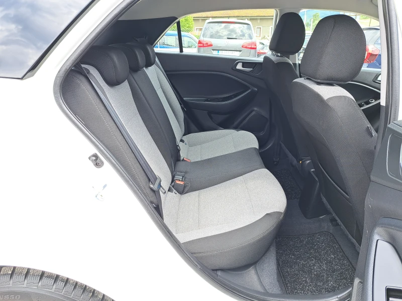Hyundai I20 1.25i* КЛИМА* ТЕМПОМАТ* ПАРКТР* EURO6* ГЕРМАНИЯ, снимка 8 - Автомобили и джипове - 51029172