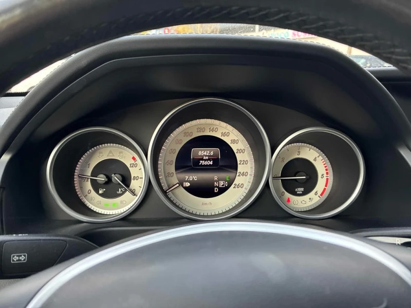 Mercedes-Benz E 250 * BlueTEC * CARFAX * БЕЗ ПЪРВОНАЧАЛНА ВНОСКА, снимка 8 - Автомобили и джипове - 52935731