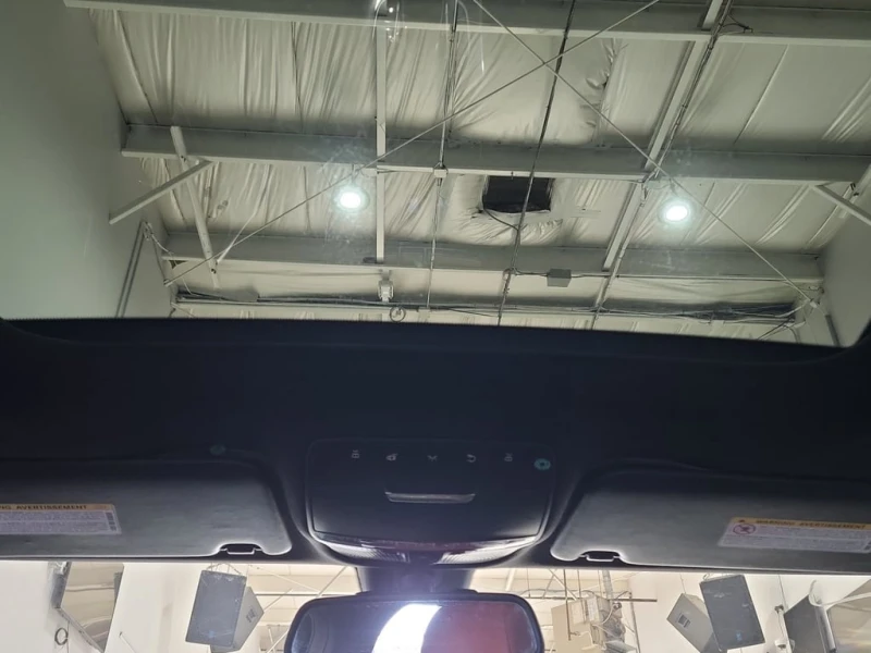 Mercedes-Benz C 400 * CARFAX * ЦЕНА ДО БГ, снимка 11 - Автомобили и джипове - 53042329