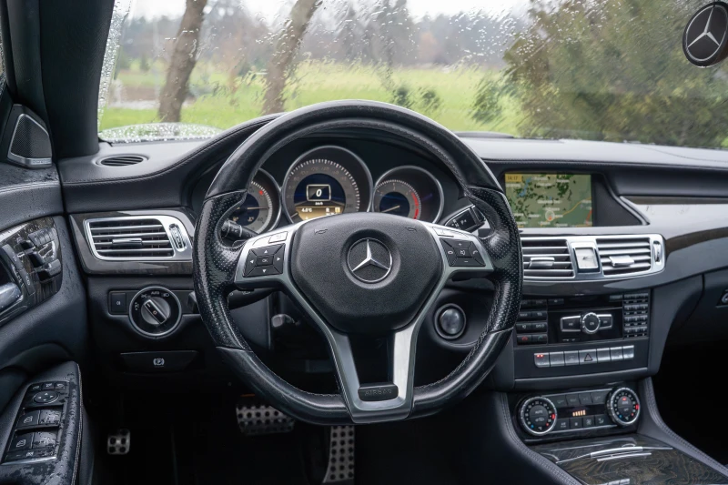 Mercedes-Benz CLS 350 FULL !!* 4MATIC* AMG* DISTRONIC* SHADOW LINE, снимка 14 - Автомобили и джипове - 53061427