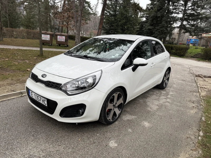Kia Rio 1.4CRDI 6ск. ТОП, снимка 12 - Автомобили и джипове - 53068271