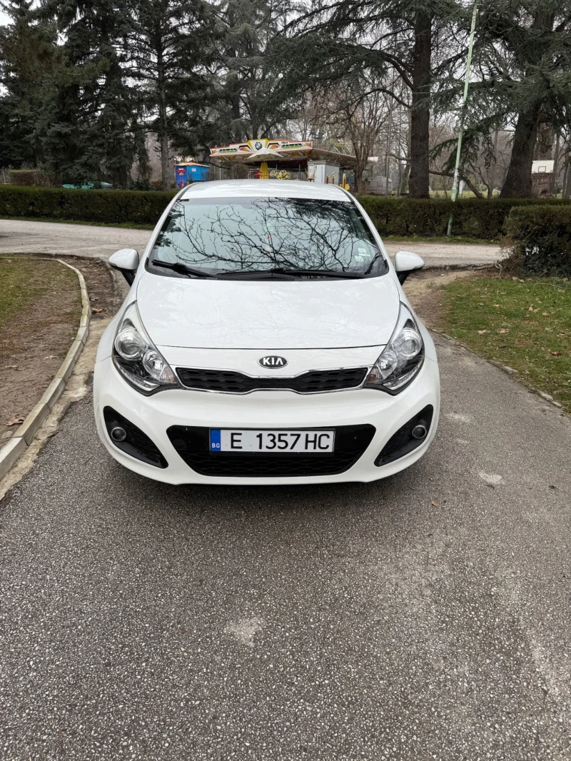 Kia Rio 1.4CRDI 6ск. ТОП, снимка 13 - Автомобили и джипове - 53068271