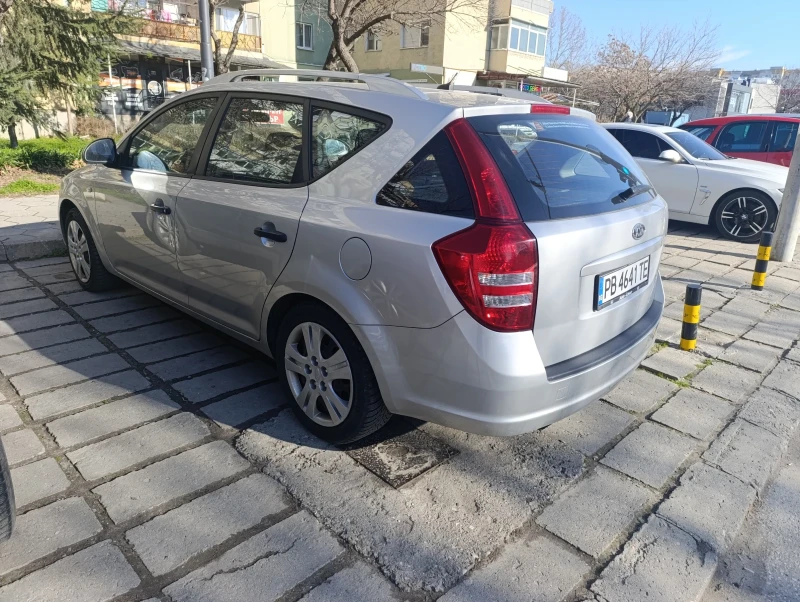 Kia Ceed 1.4i, снимка 5 - Автомобили и джипове - 53590980