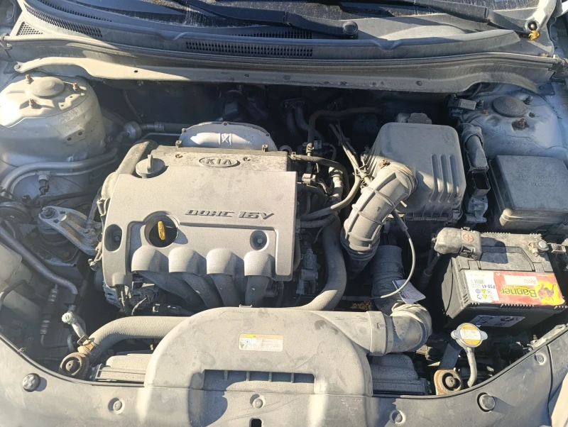 Kia Ceed 1.4i, снимка 11 - Автомобили и джипове - 53590980