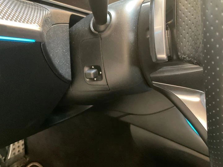 Mercedes-Benz C 220 AMG Line, снимка 17 - Автомобили и джипове - 52507780