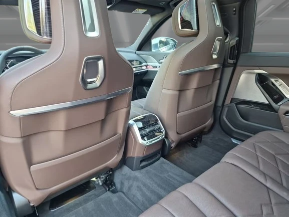 BMW 750 e xDrive = Executive = �������� | Mobile.bg � ����������� 12