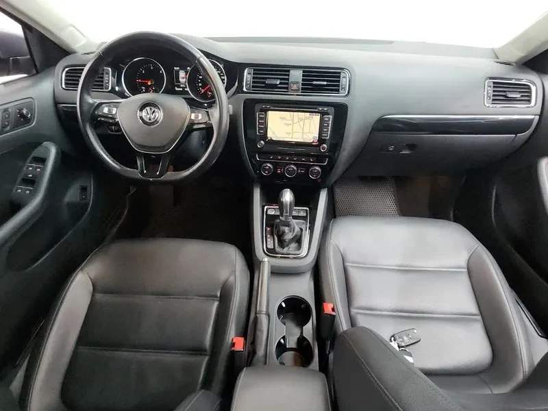 VW Jetta 2.0 TDI BLUEMOTION, снимка 7 - Автомобили и джипове - 56325090