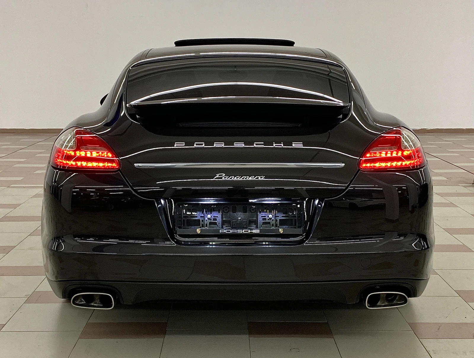 Porsche Panamera 3.0d  - изображение 6