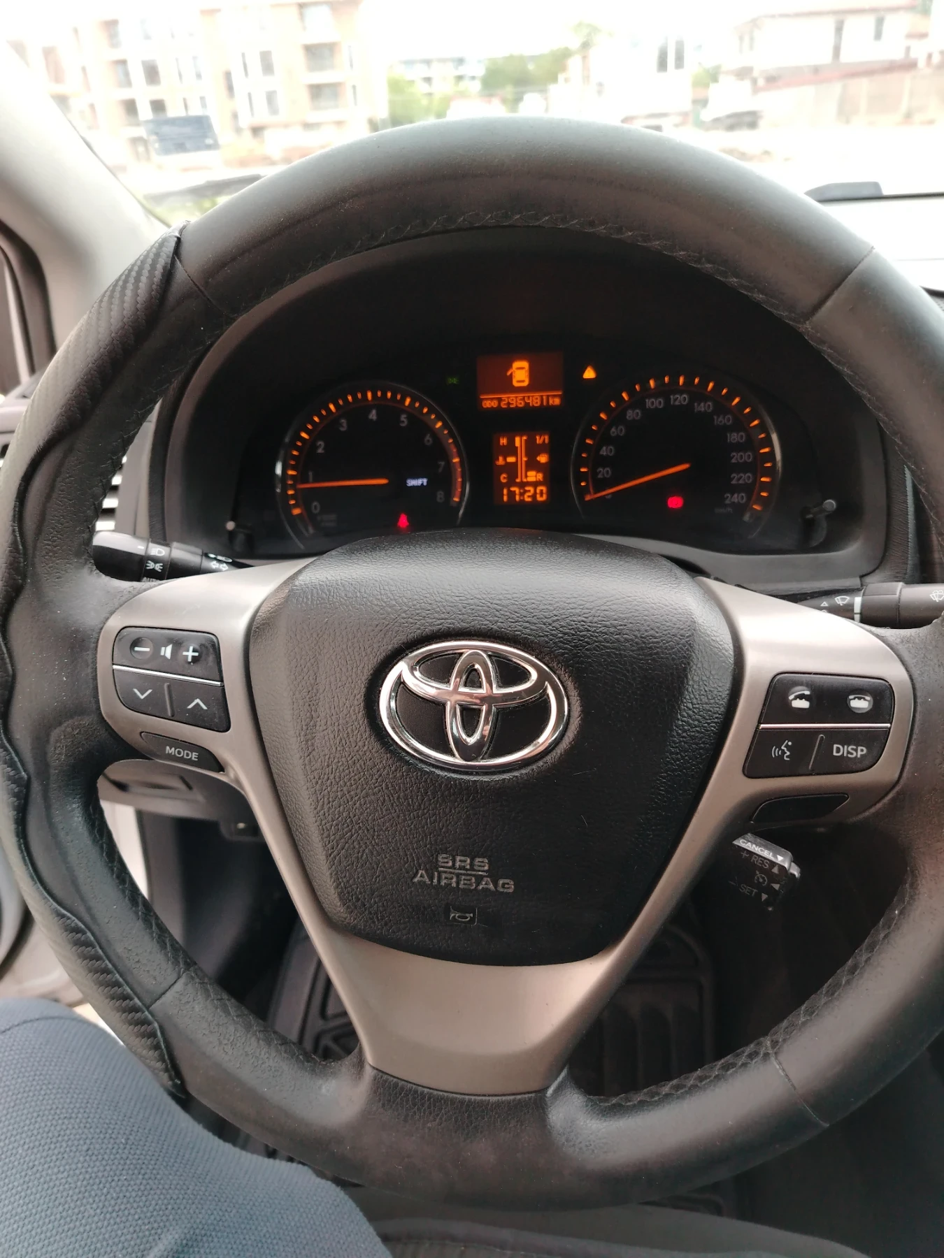 Toyota Avensis 1.8 ГАЗ - изображение 6