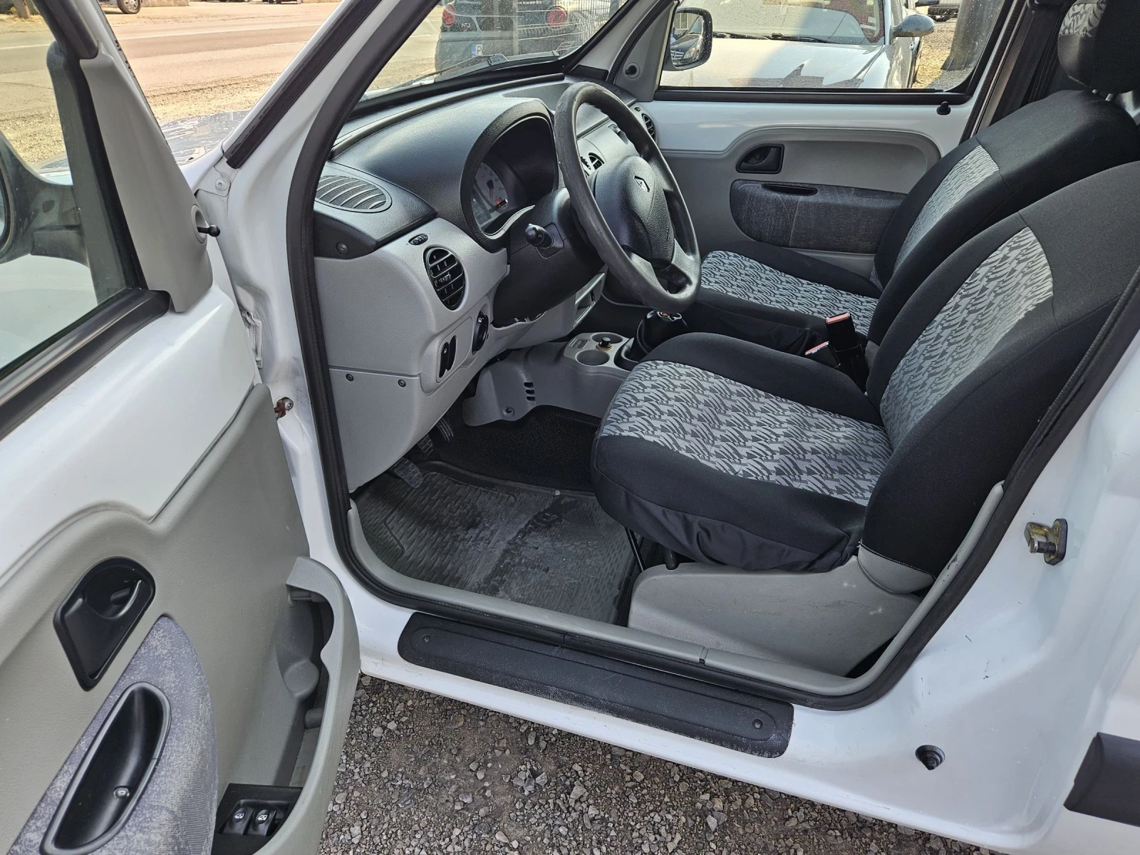 Renault Kangoo 1.9dci 4x4 - изображение 9
