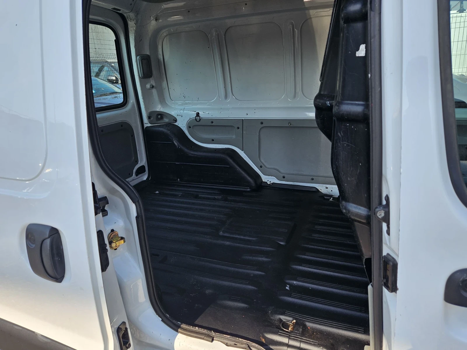 Renault Kangoo 1.9dci 4x4 - изображение 4