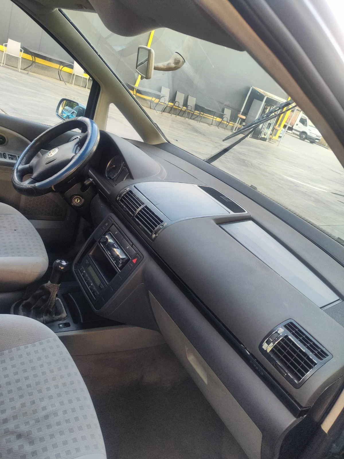 VW Sharan  - изображение 5