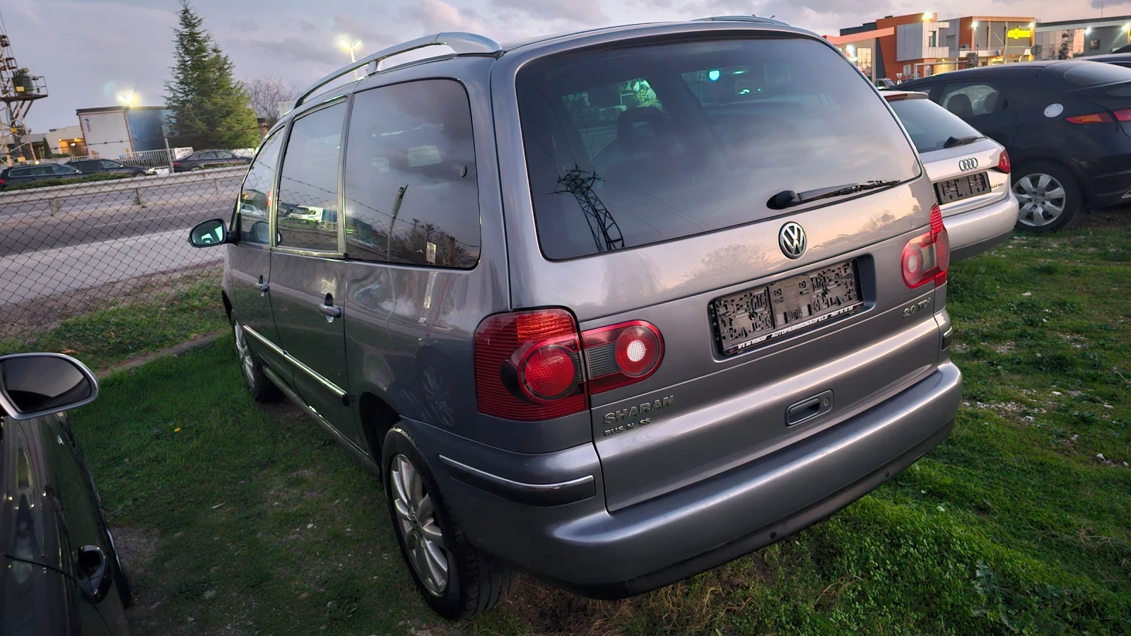 VW Sharan 2.0Tdi - BUSINESS  | Mobile.bg   3