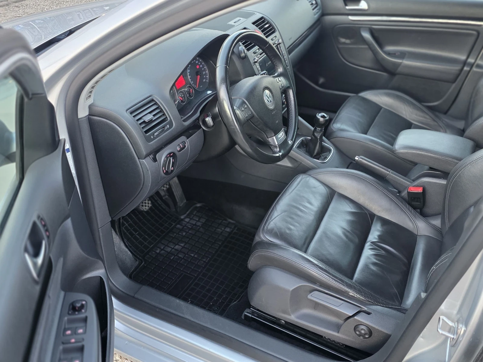 VW Golf 1.9tdi 105 k.c. * GT*  160 хл !!!, снимка 9 - Автомобили и джипове - 53738891