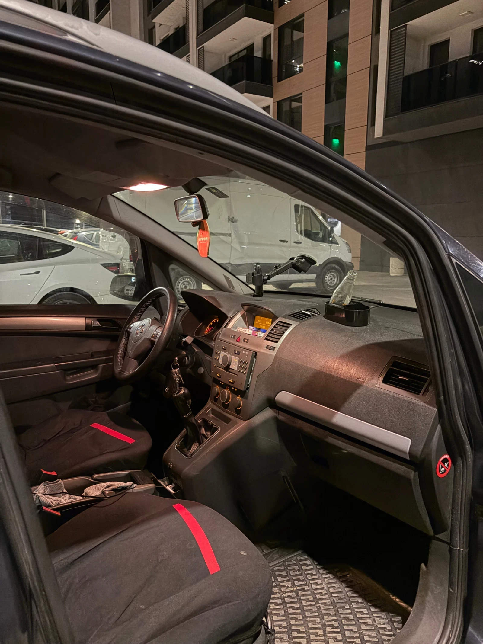 Opel Zafira, снимка 7 - Автомобили и джипове - 53867281