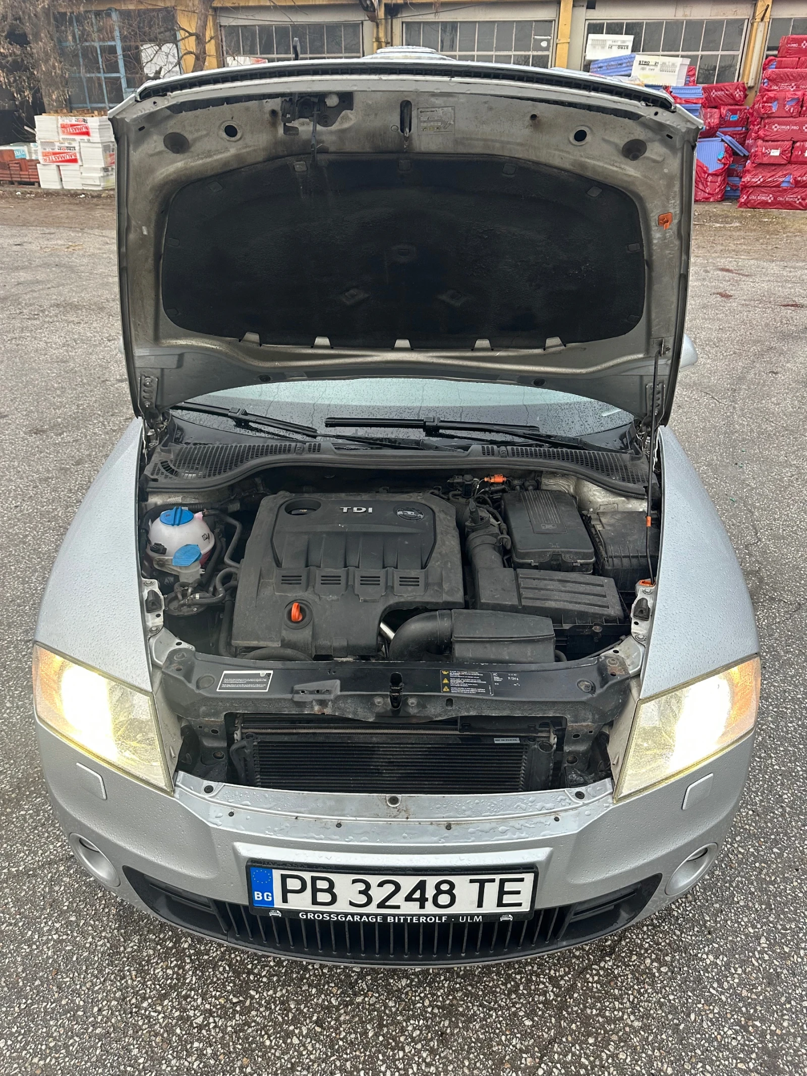 Skoda Octavia VRS, снимка 11 - Автомобили и джипове - 53889925