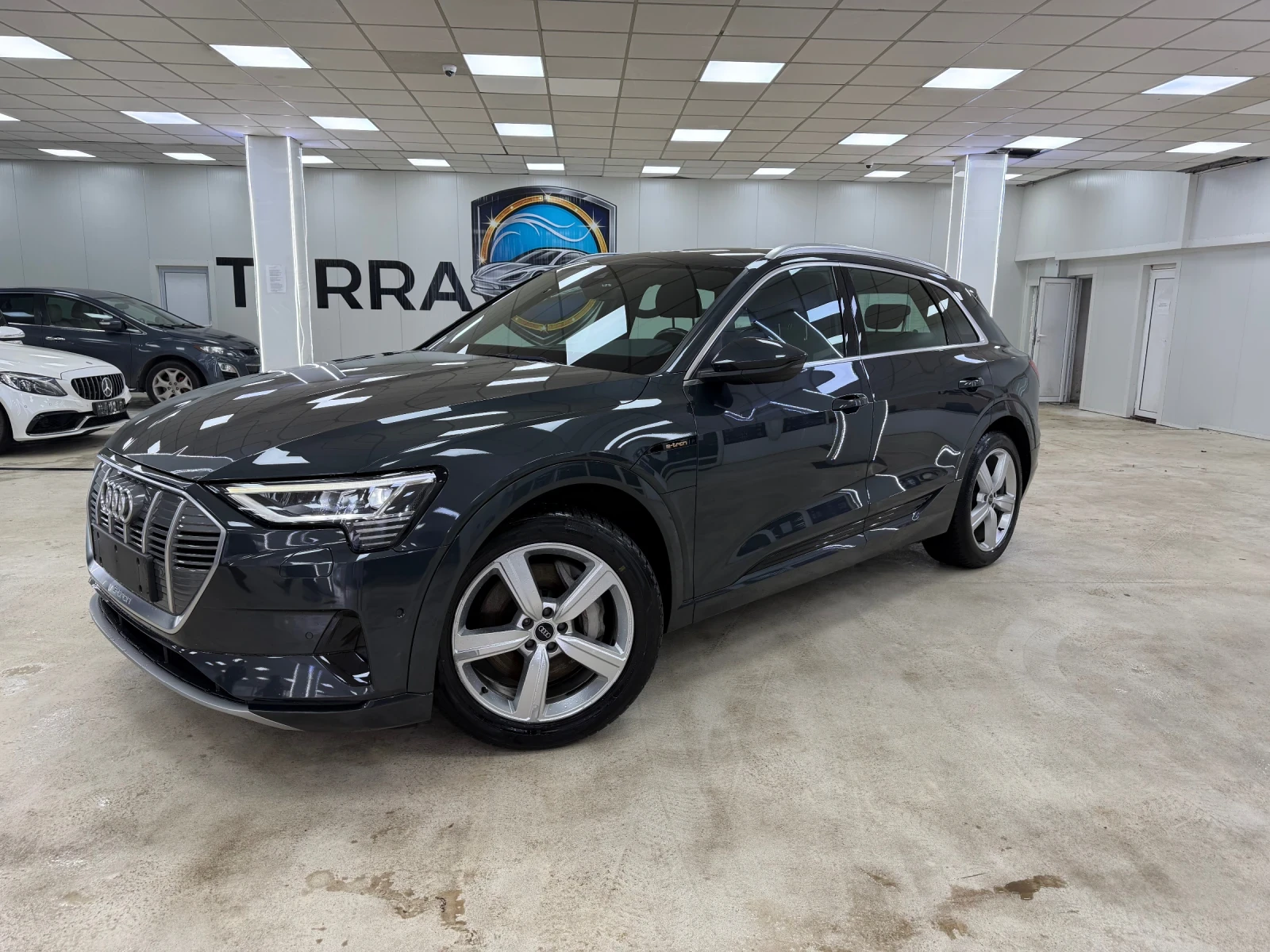 Audi E-Tron 50| 92%SOH| Въздушно| Matrix LED| Камера| Амбиентн