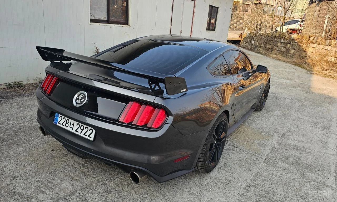 Ford Mustang ECO* BOOST* GT350* PACK* ОБДУХВАНЕ* LANE* ASSIST* , снимка 4 - Автомобили и джипове - 54428195