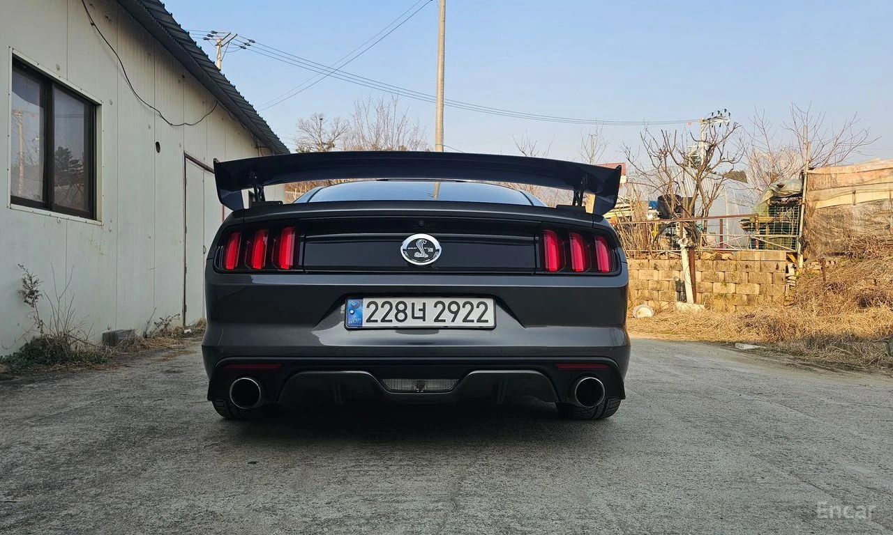 Ford Mustang ECO* BOOST* GT350* PACK* ОБДУХВАНЕ* LANE* ASSIST* , снимка 6 - Автомобили и джипове - 54428195