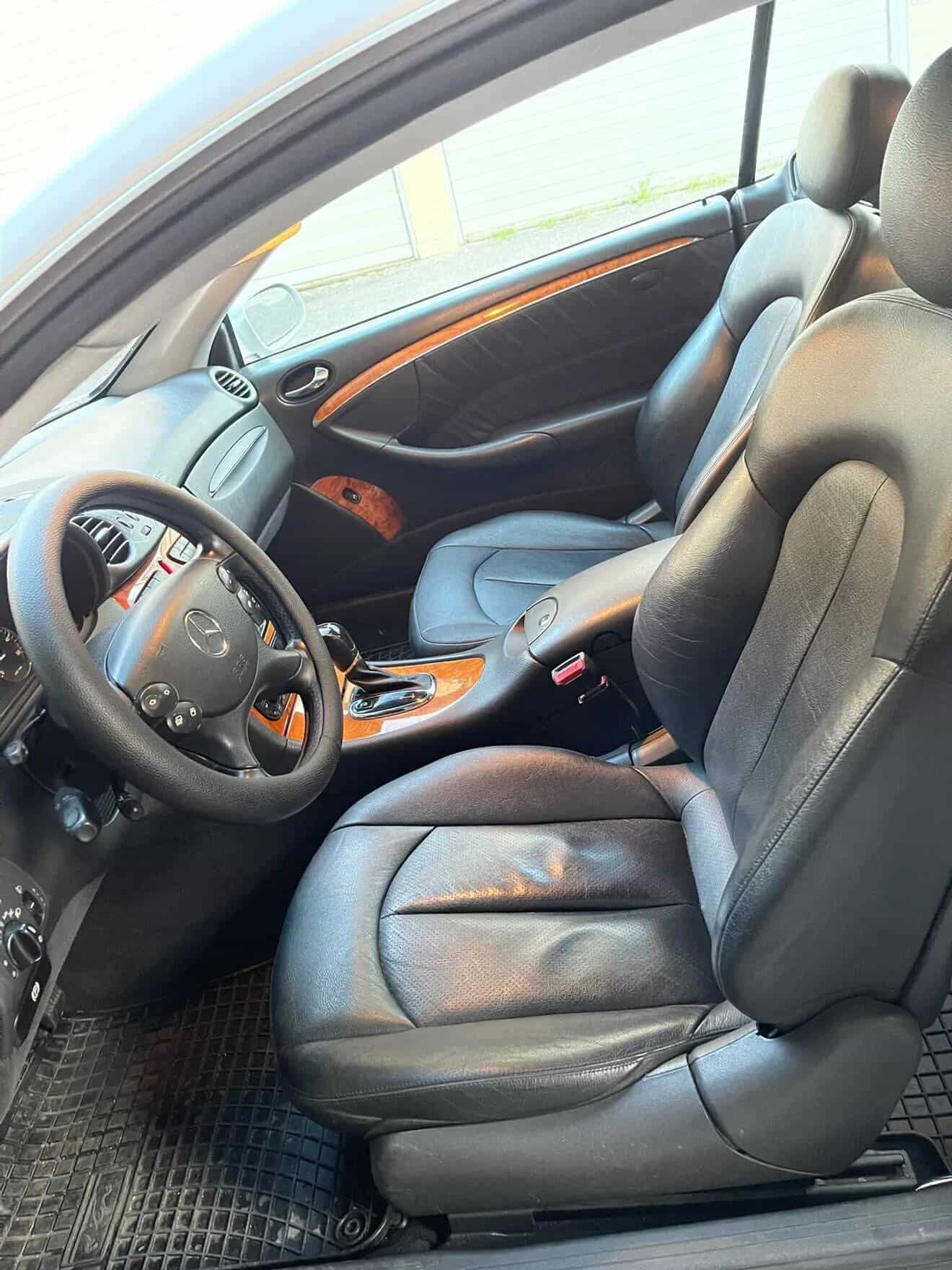 Mercedes-Benz CLK CLK 270CDI, снимка 11 - Автомобили и джипове - 54544815