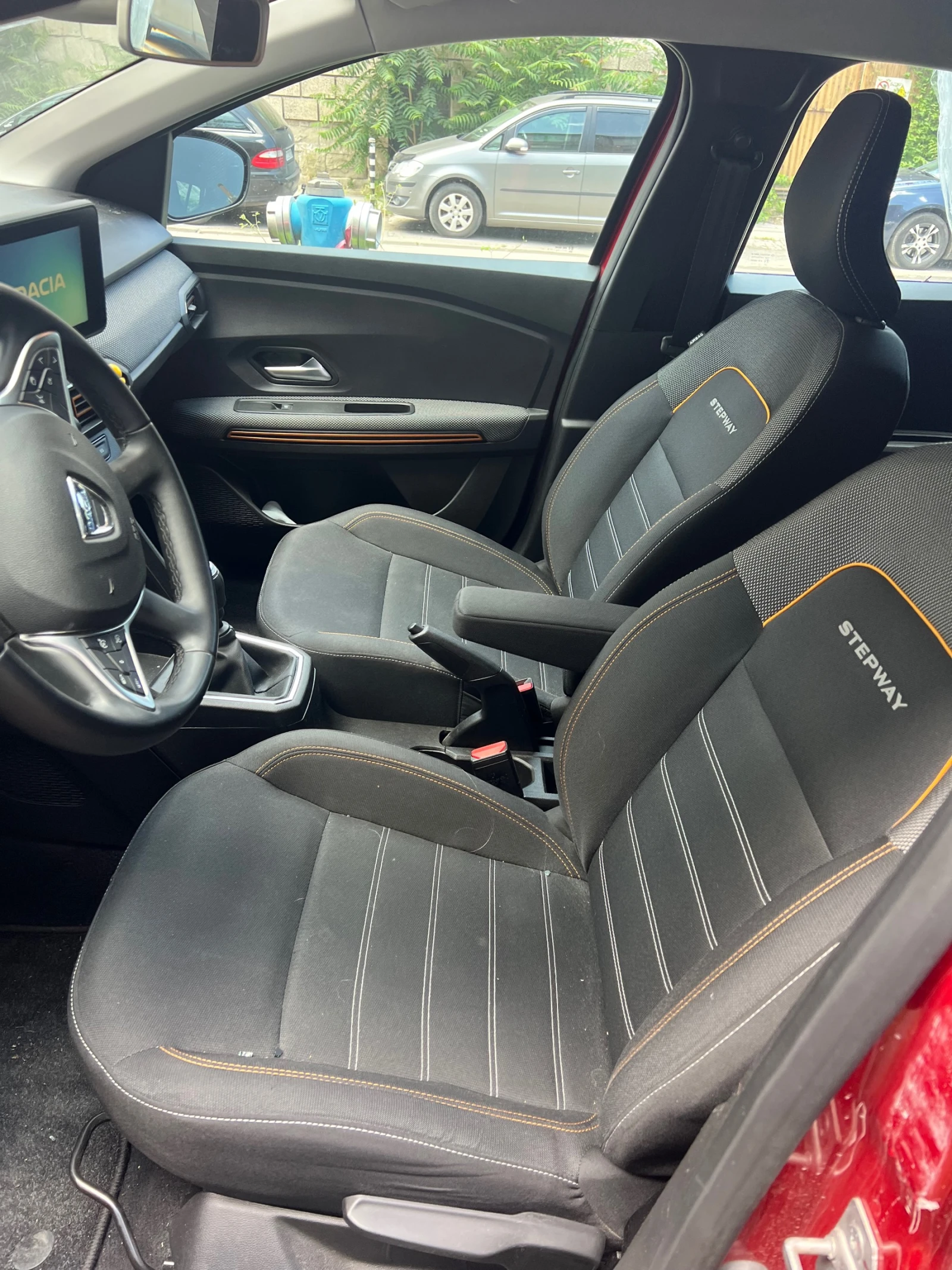 Dacia Sandero, снимка 6 - Автомобили и джипове - 55030227