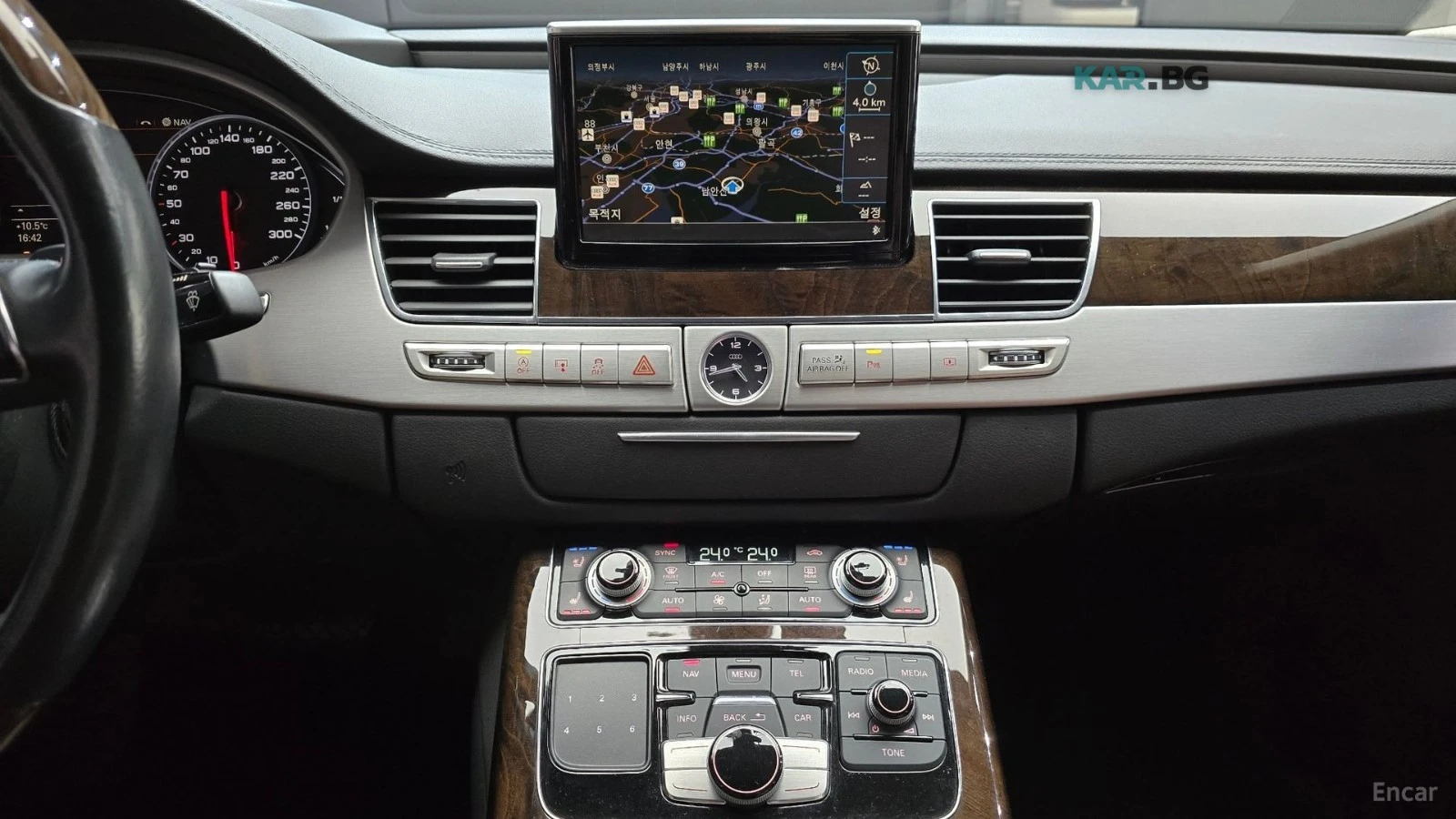 Audi A8 4.2TDI / DISTRONIC / ОБДУХ / ПОДГРЕВИ , снимка 14 - Автомобили и джипове - 55265518