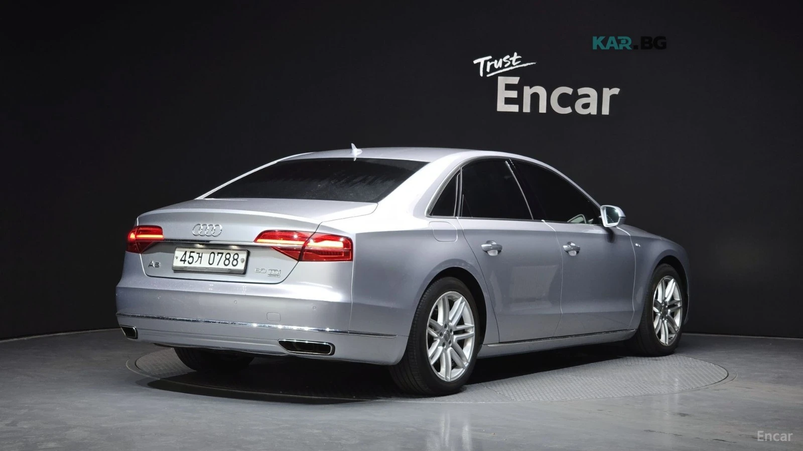 Audi A8 4.2TDI / DISTRONIC / ОБДУХ / ПОДГРЕВИ , снимка 2 - Автомобили и джипове - 55265518