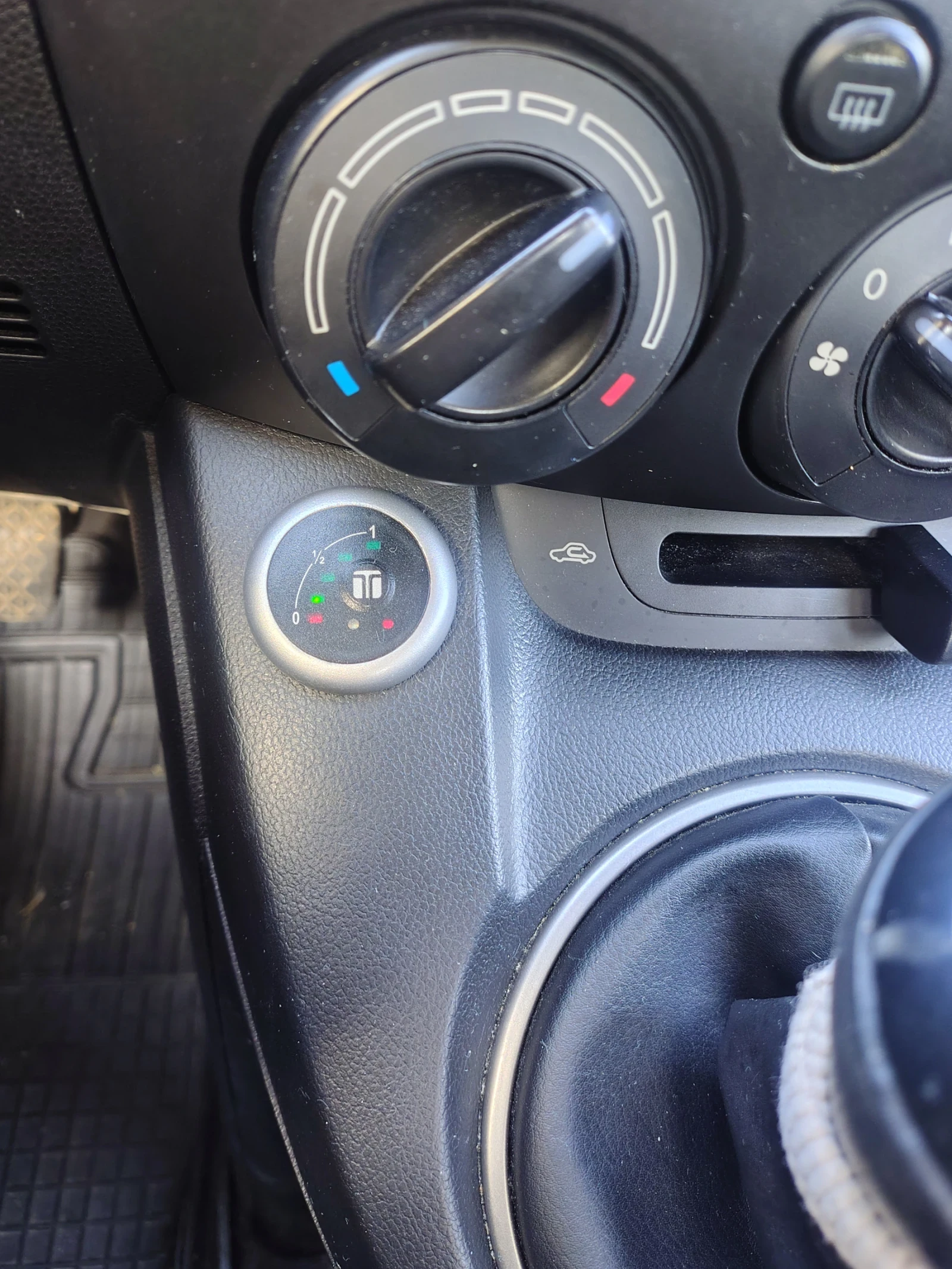 Mazda 2 ����� ��������� | Mobile.bg � ����������� 11
