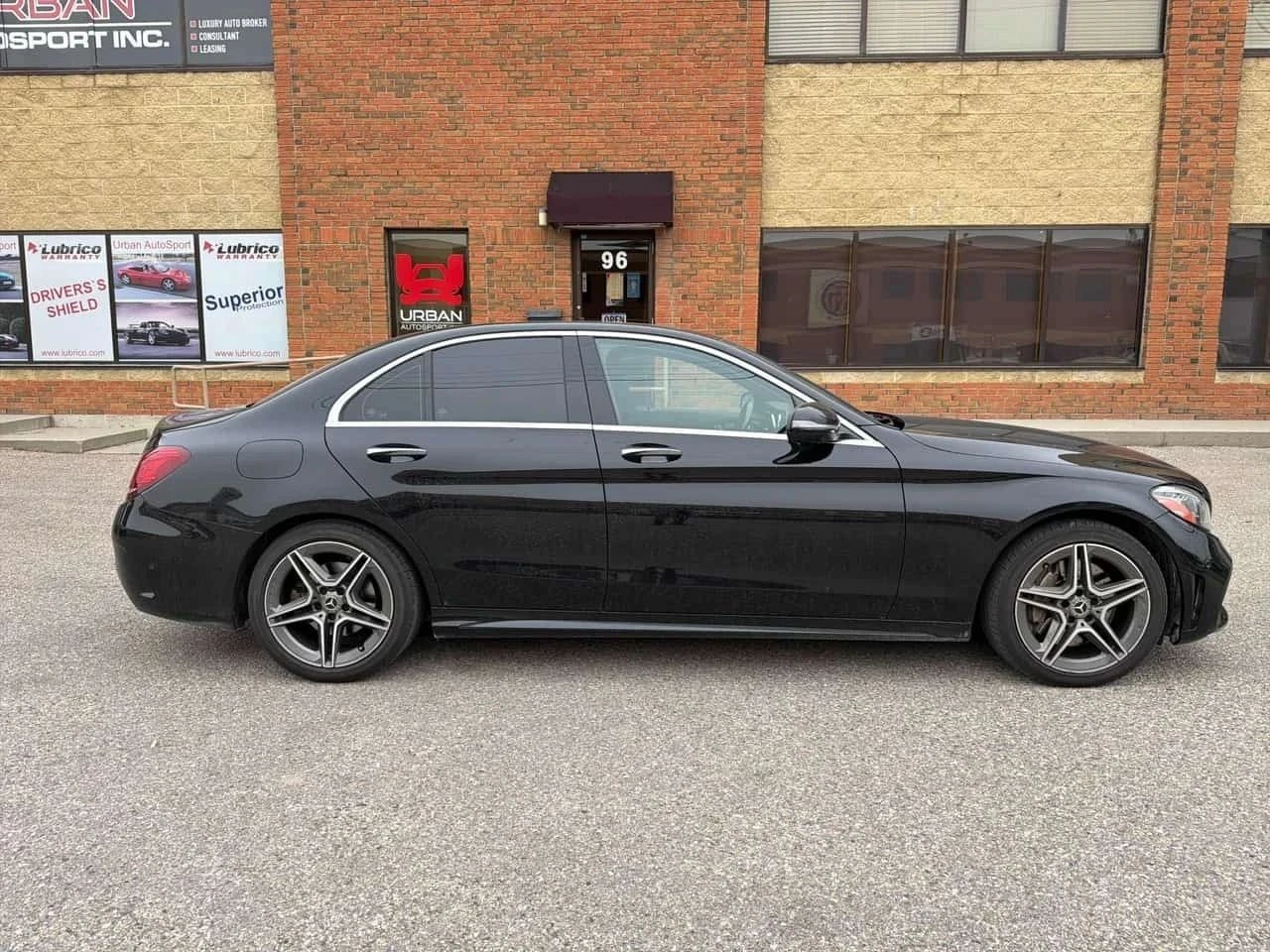 Mercedes-Benz C 300, снимка 4 - Автомобили и джипове - 56700182