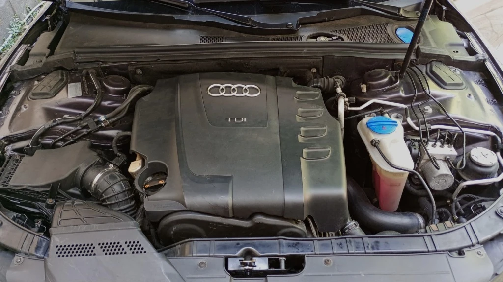 Audi A5 2.0TDI Sportback Luxury, снимка 11 - Автомобили и джипове - 56729169