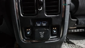 Jeep Cherokee LIMITED* 3.6* КОЖА* ПОДГРЕВ* ОБДУХВ* ПАНО* НАВИ* , снимка 15