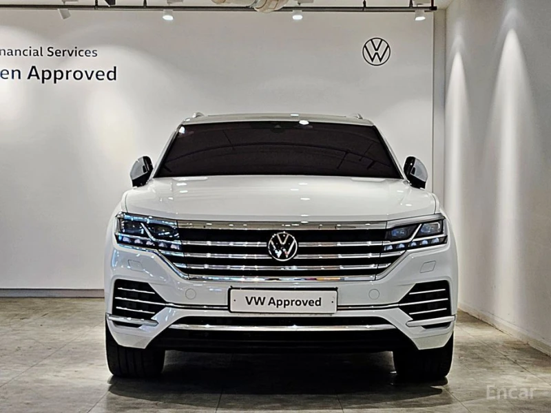 VW Touareg, снимка 3 - Автомобили и джипове - 53054080