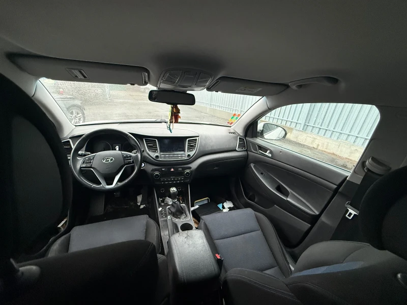 Hyundai Tucson 1.7CRDI 116кс, снимка 6 - Автомобили и джипове - 53246535