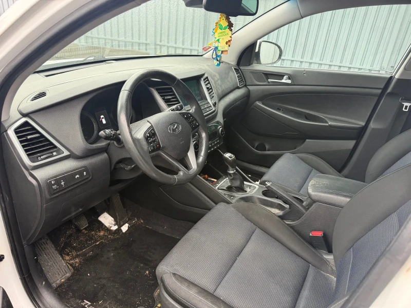 Hyundai Tucson 1.7CRDI 116кс, снимка 7 - Автомобили и джипове - 53246535
