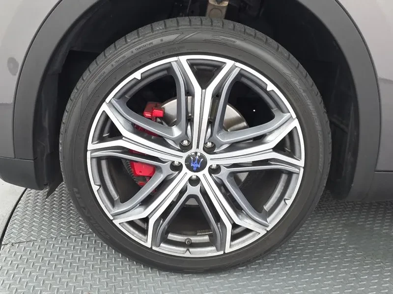 Maserati Levante 3.0D AWD, снимка 5 - Автомобили и джипове - 56497351