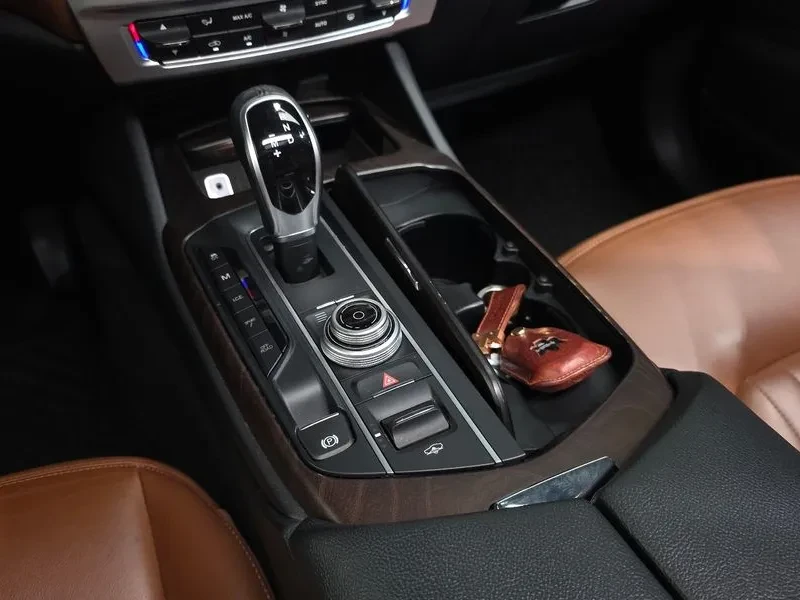Maserati Levante 3.0D AWD, снимка 9 - Автомобили и джипове - 56497351