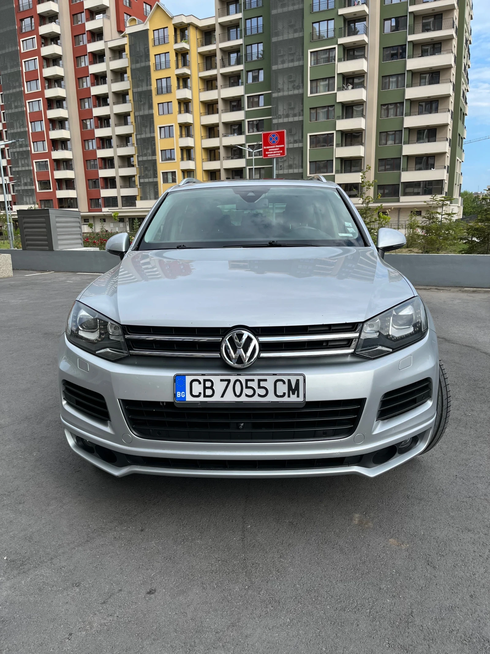 VW Touareg 3.0TDI (245к.с) R-Line - Въздух - 360 Камери - изображение 2