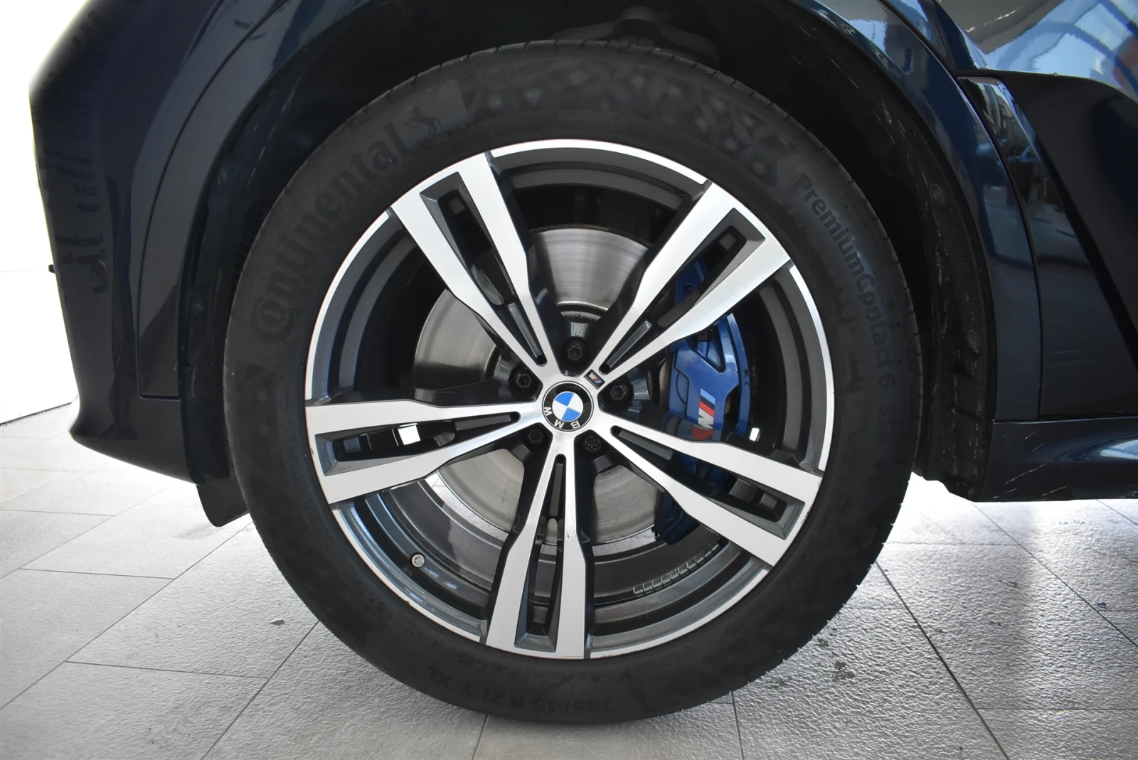 BMW X7 xDrive40i - изображение 5