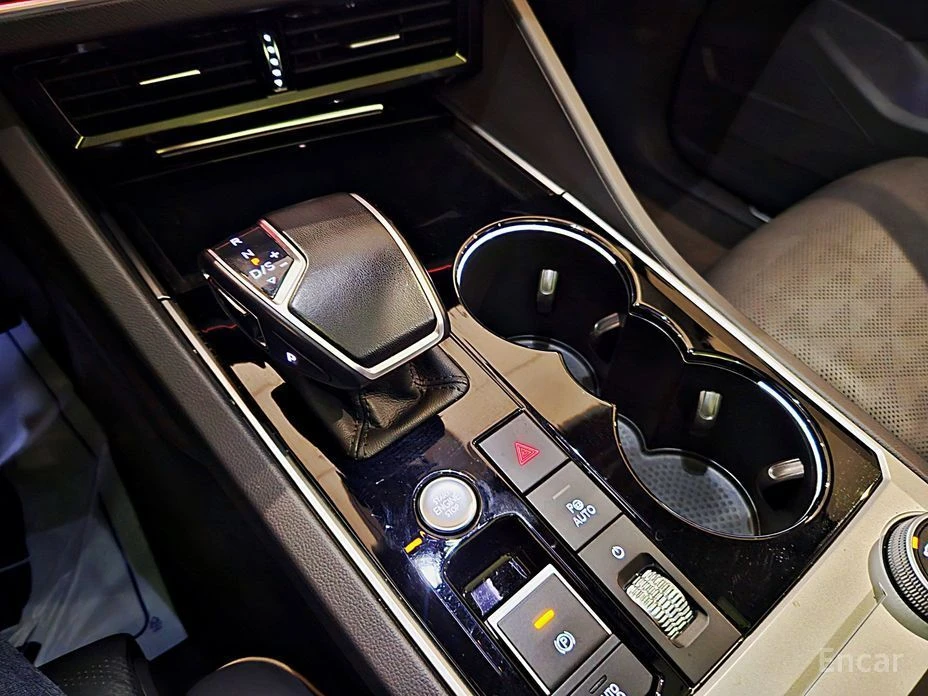 VW Touareg  - изображение 9