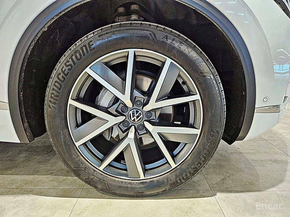 VW Touareg  - изображение 5