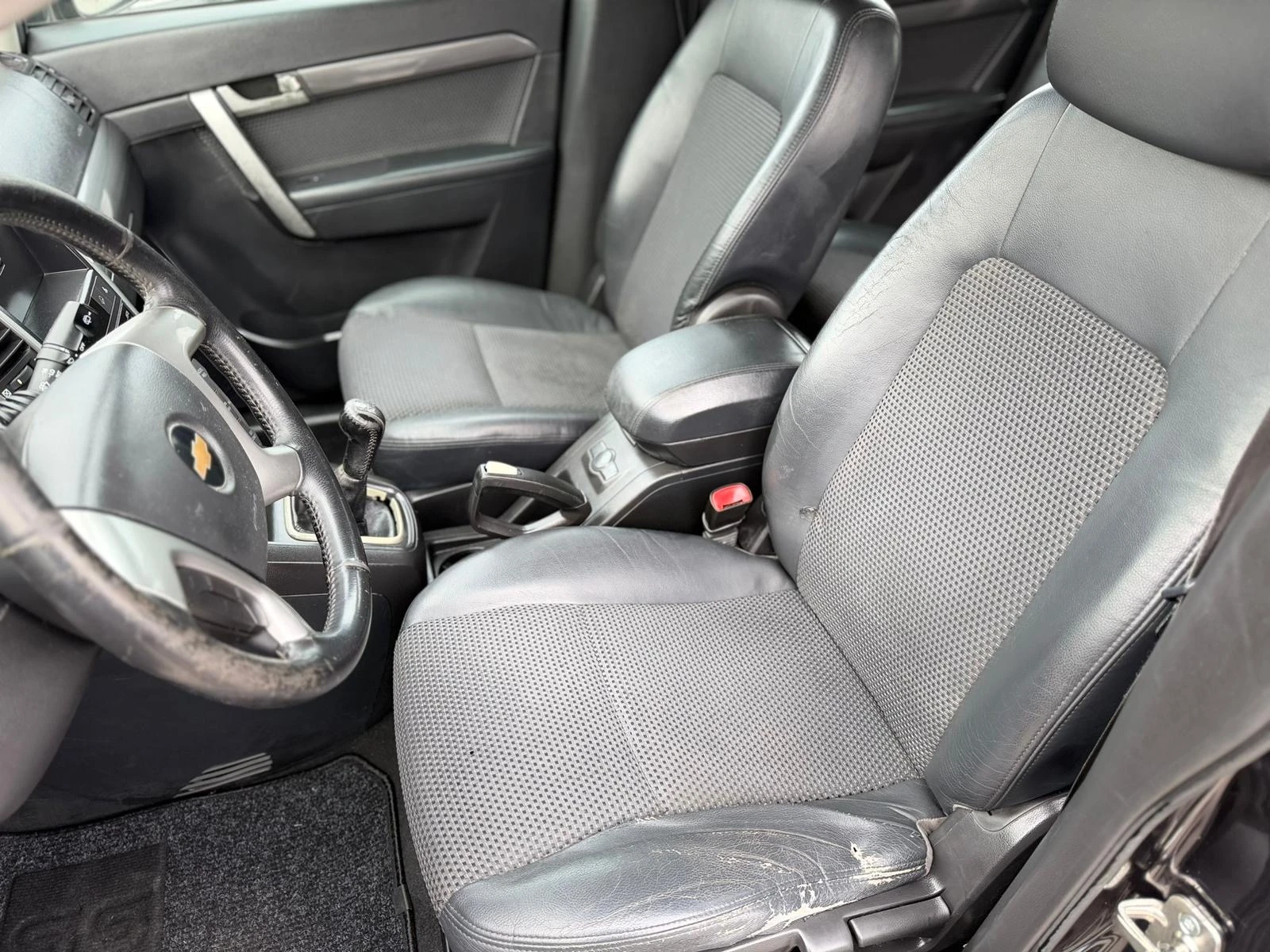 Chevrolet Captiva 2.0D 7 MECTA, снимка 11 - Автомобили и джипове - 53925237