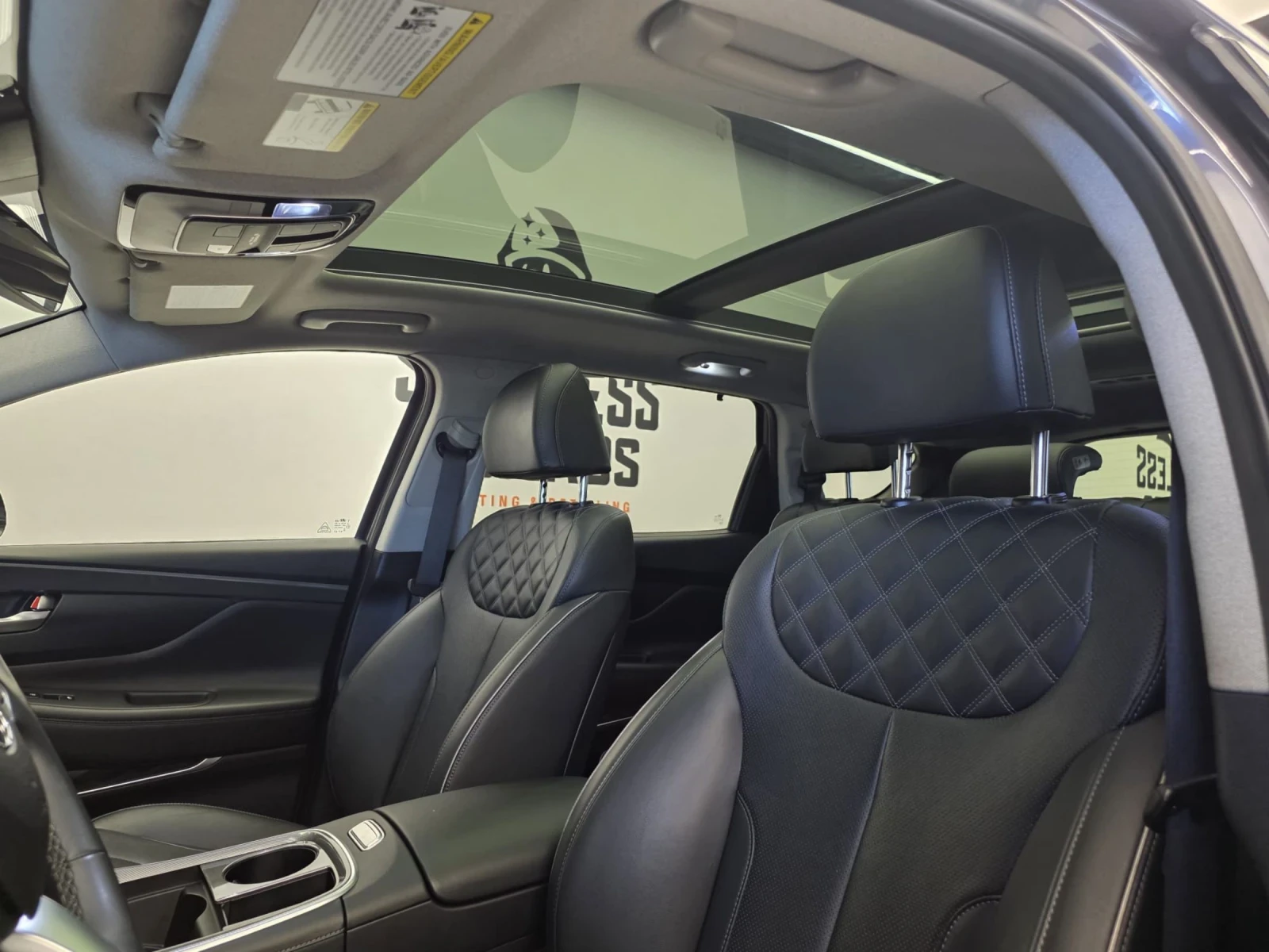 Hyundai Santa fe 1.6PHEV/265hp/Plug-in Hybrid/4WD, снимка 11 - Автомобили и джипове - 54570278