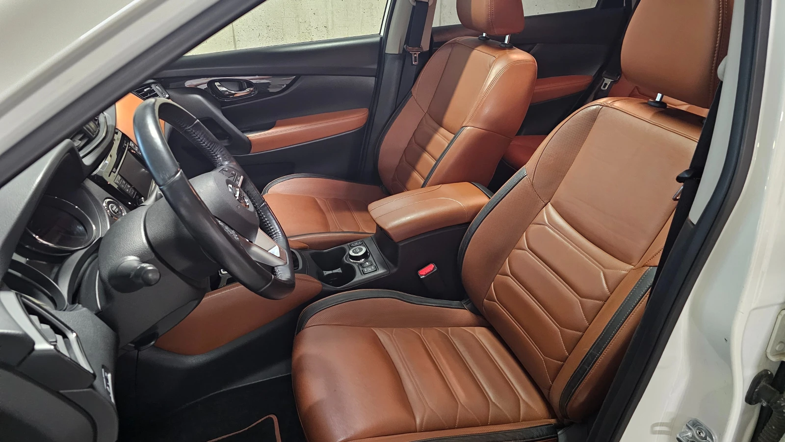 Nissan X-trail 2.0 Tekna Tan, 1-ви Собственик Купуван от България, снимка 10 - Автомобили и джипове - 55040377
