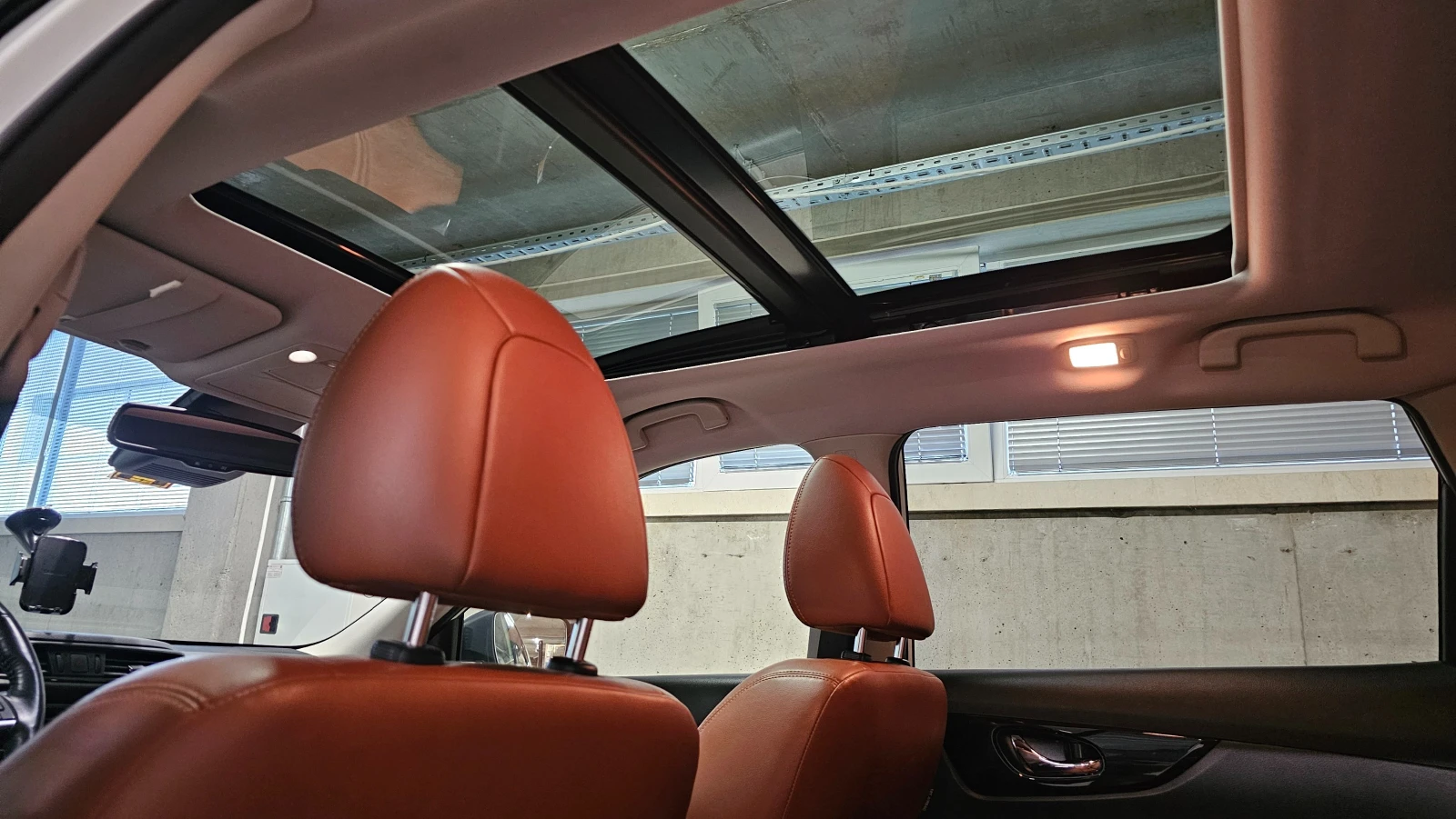 Nissan X-trail 2.0 Tekna Tan, 1-ви Собственик Купуван от България, снимка 13 - Автомобили и джипове - 55040377