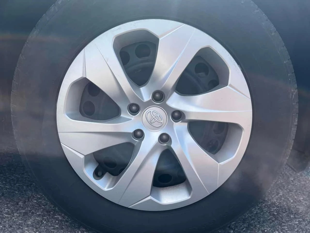 Toyota Rav4 * LE * CARFAX * ЦЕНА ДО БГ, снимка 9 - Автомобили и джипове - 55076667