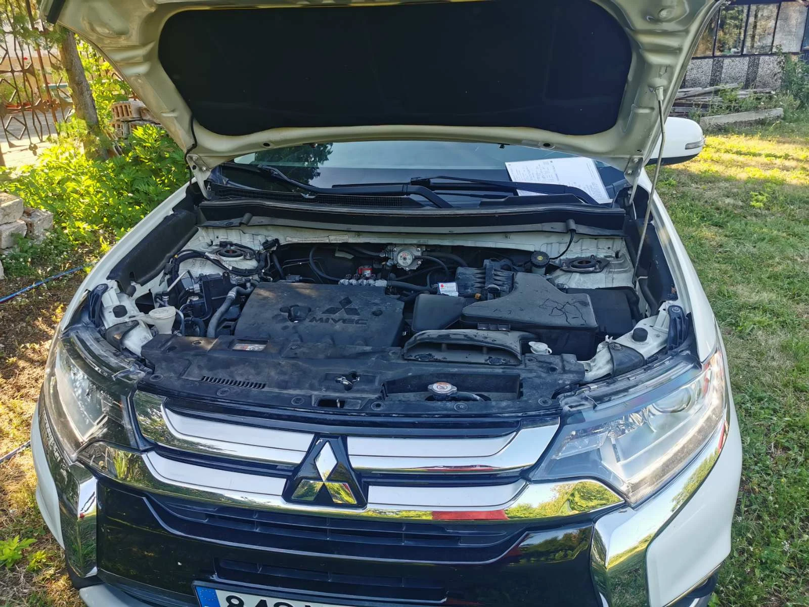 Mitsubishi Outlander 2.0 150 к.с. 4х4, газ, автомат, снимка 10 - Автомобили и джипове - 55873810