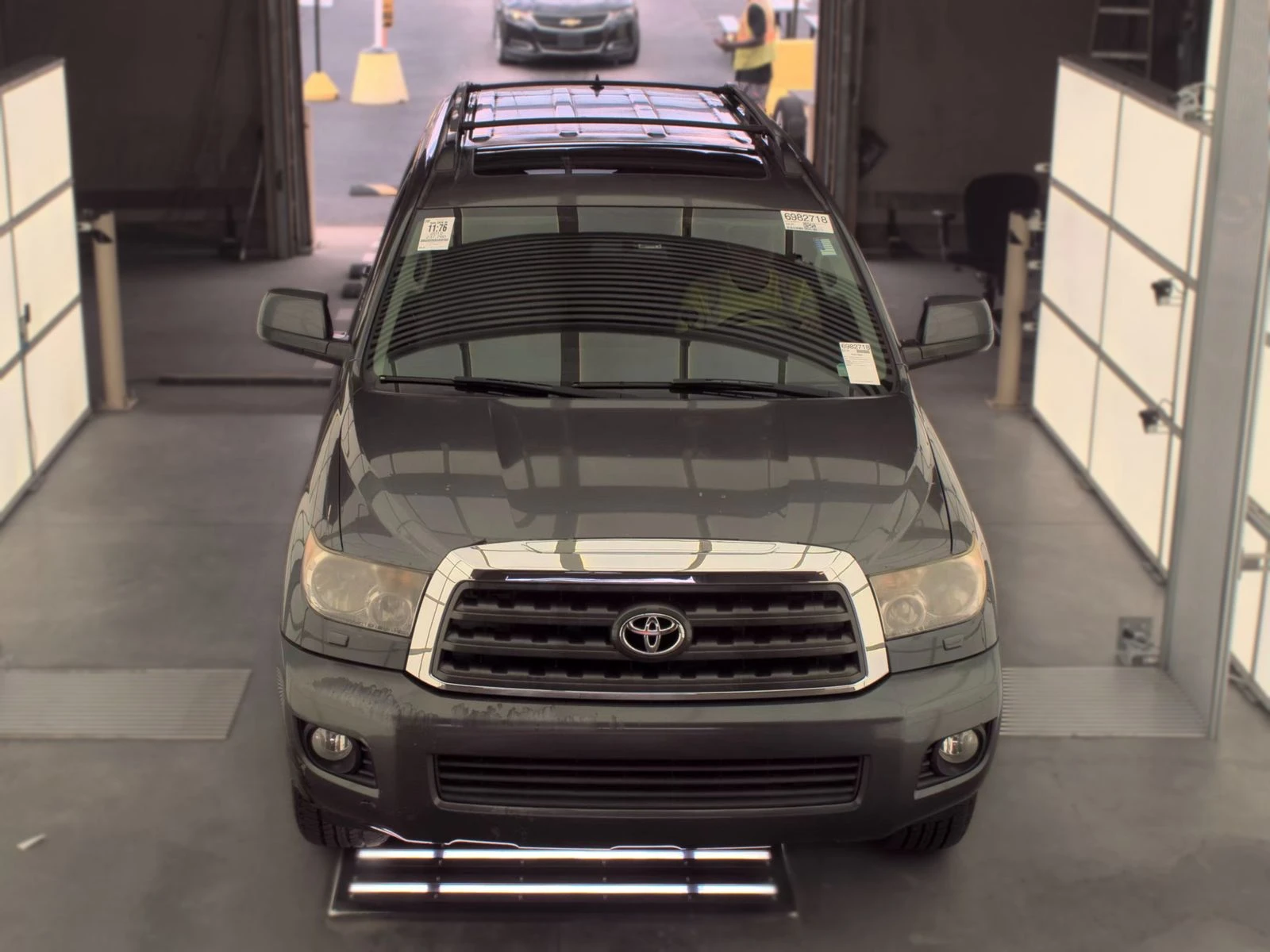 Toyota Sequoia 5.7* V8* ПОДГРЕВ* КАМЕРА* КЕЙЛЕС* , снимка 5 - Автомобили и джипове - 55976351