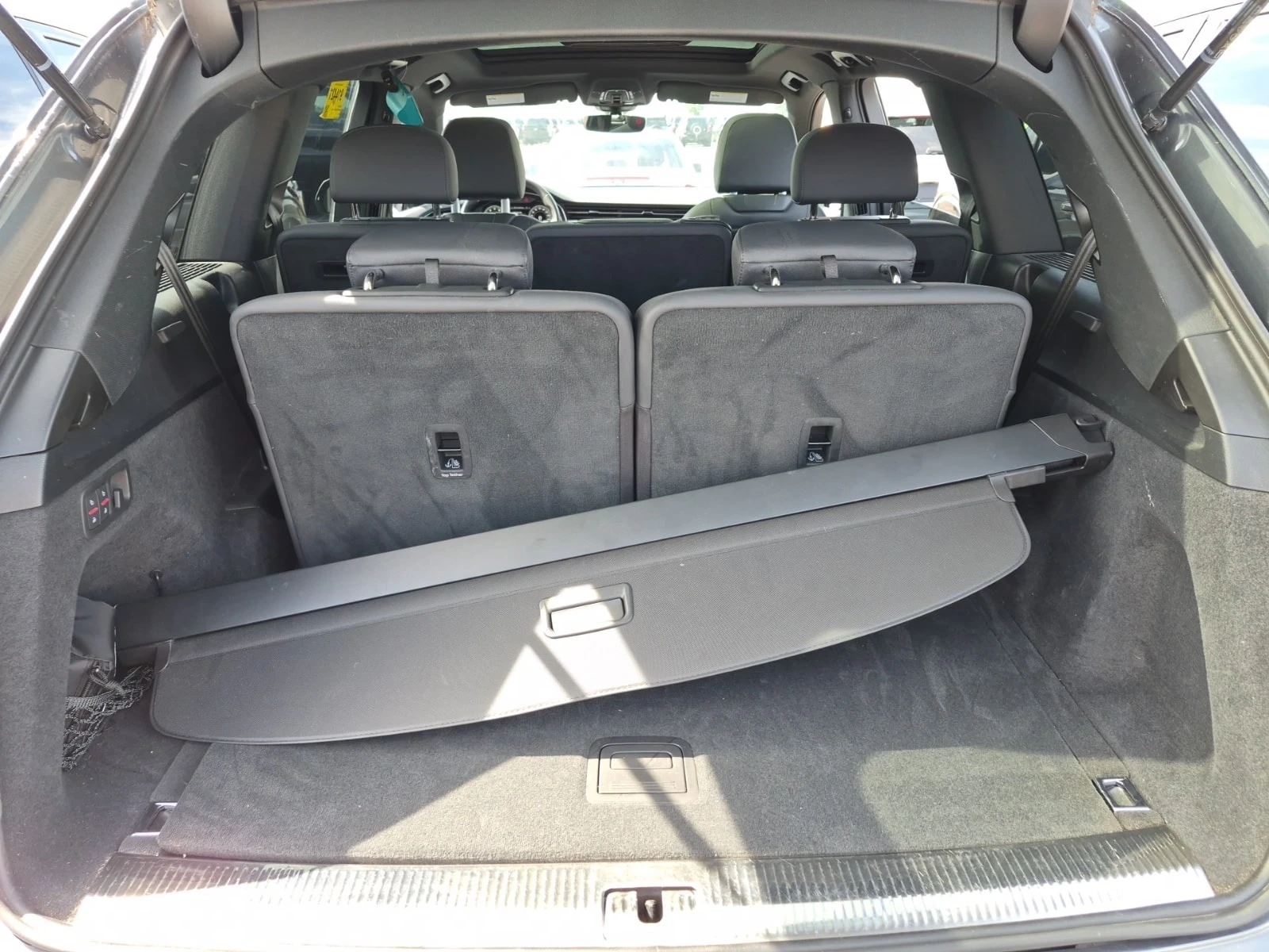 Audi Q7 BANG&OLUFSEN| PANO| ОБДУХ| 2 KЛЮЧА| , снимка 15 - Автомобили и джипове - 56108335