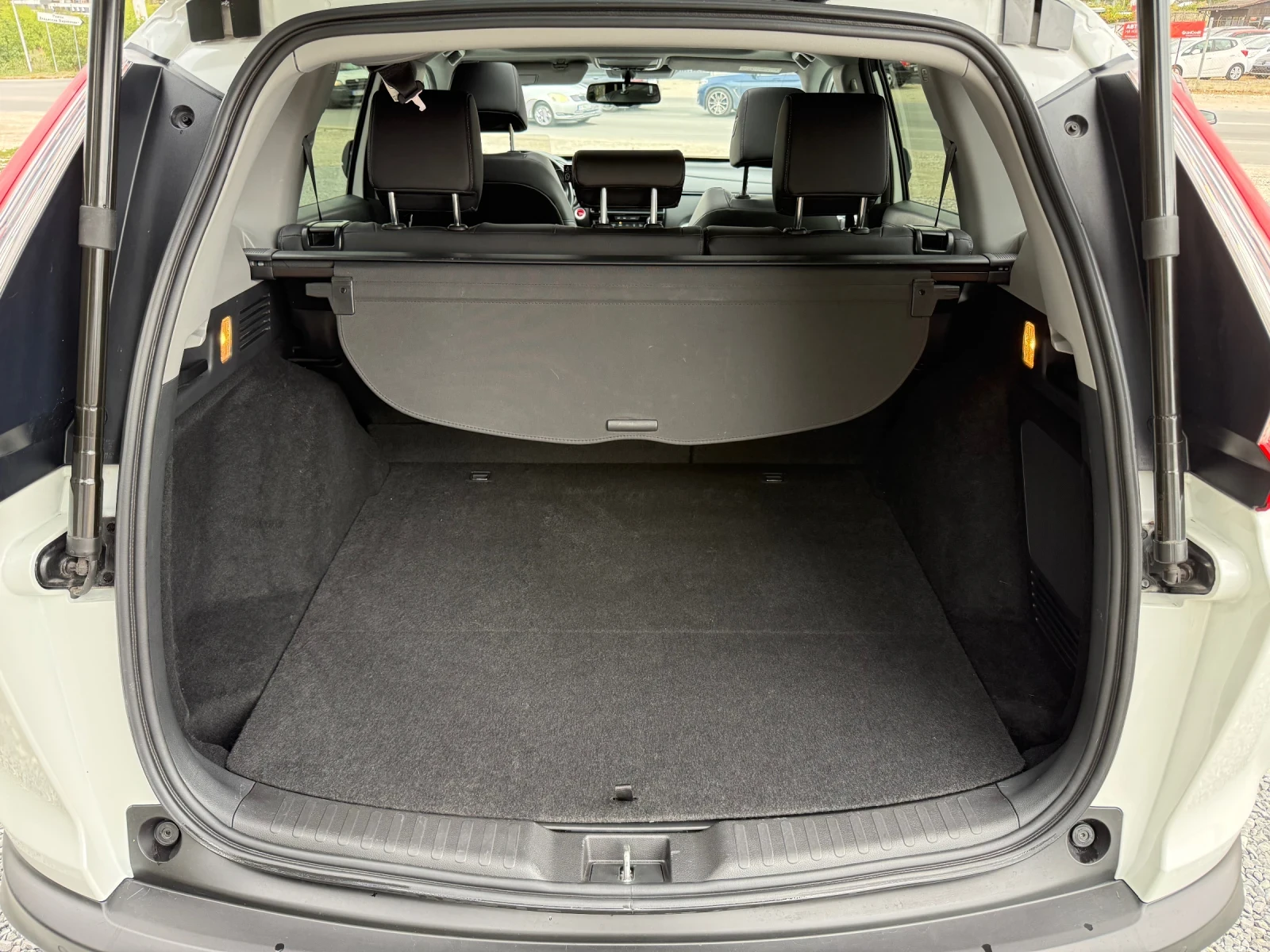 Honda Cr-v  EXECUTIVE 2.0 i-VTEC i-MMD 184 Hp e:HEV AWD-i , снимка 10 - Автомобили и джипове - 56194043